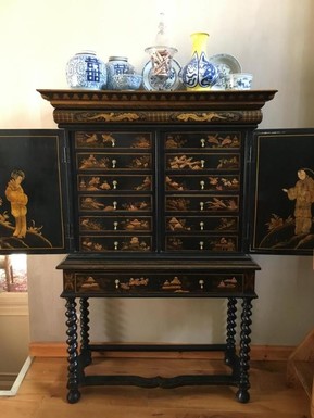 Chinoiserie Style Cabinet In Wood Black Lacquer Gold Lacquer