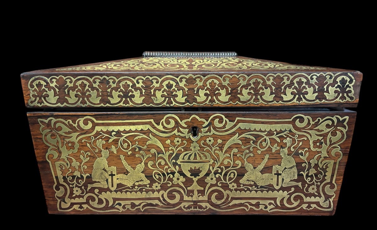 19th century Boulle marquetry tea caddy. Beautiful decorative tea caddy with fine Boulle marquetry decoration. Dimensions: Width: 38cm Height : 20cm Depth : 19,5 cm In very good condition, 19th century key missing