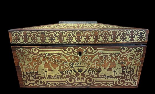 19th century Boulle marquetry tea caddy. Beautiful decorative tea caddy with fine Boulle marquetry decoration. Dimensions: Width: 38cm Height : 20cm Depth : 19,5 cm In very good condition, 19th century key missing