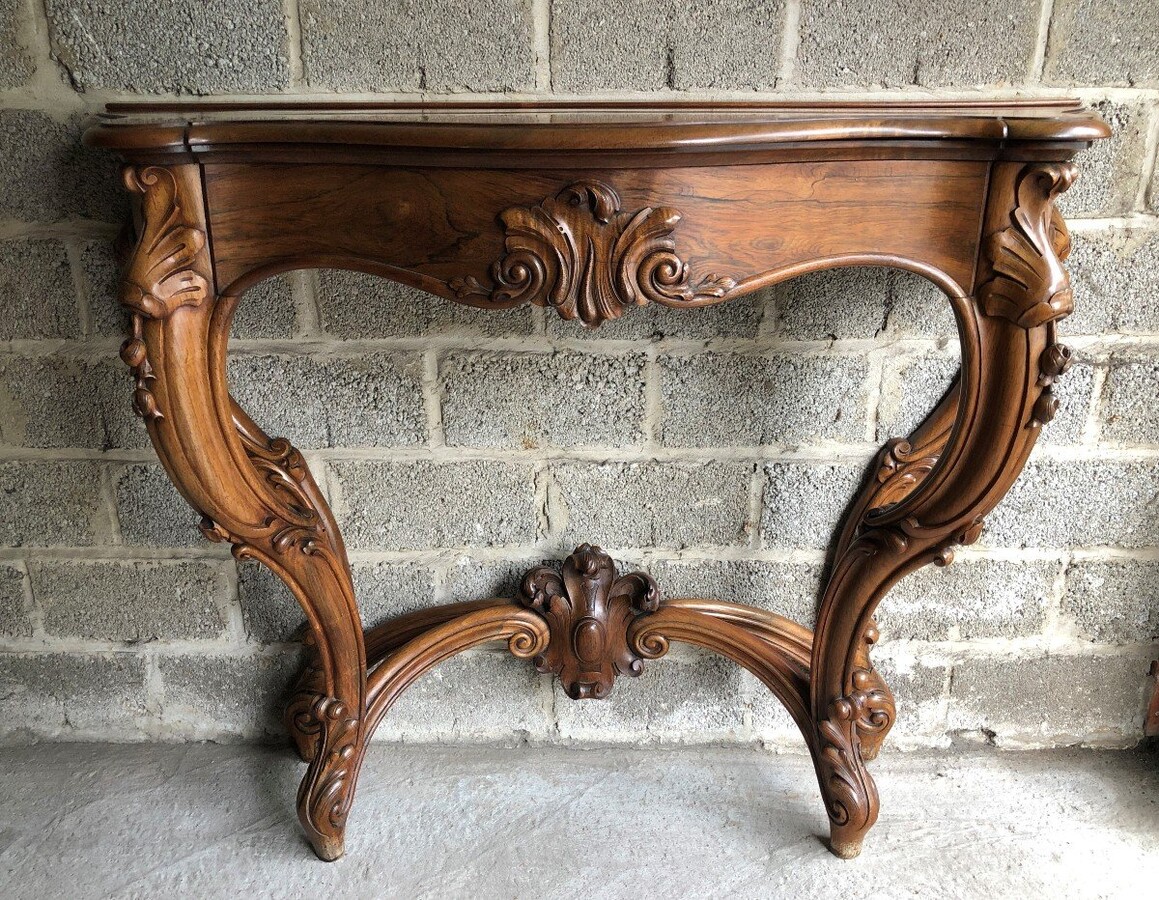 19th century rosewood console / planter. Beautiful solid console in very good condition with a zinc flower box inside. Dimensions: Width : 126 cm Height : 96 cm Depth : 46 cm Circa 1860
