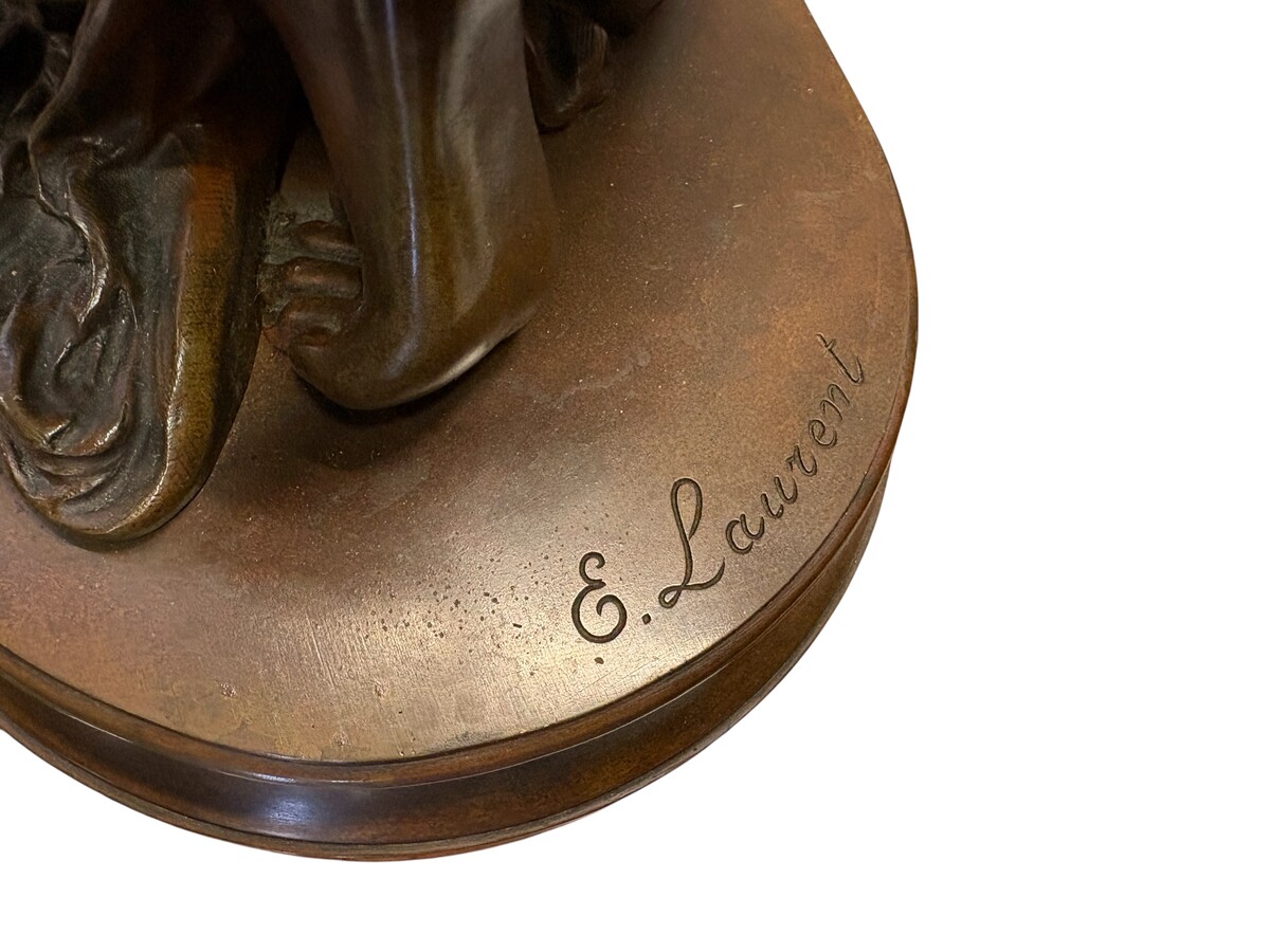 A lovely bronze sculpture entitled ‘Nymph’, by E. Laurent, 19thC. This is a nice antique bronze sculpture by Eugène Laurent, entitled ‘Psyche’, cast in bronze and featuring only a beautiful patina