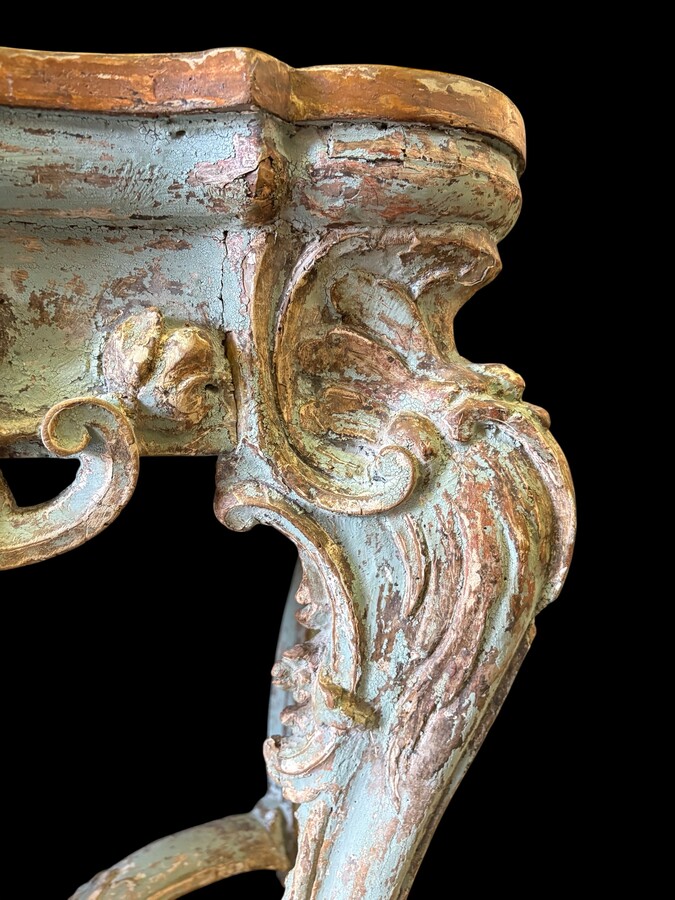 A nice 18thC. console table with a marble-effect wooden top, recently fitted with a metal washbasin and bronze taps (which have never been connected...) The console table is in good condition, showing slight signs of wear and some old paintwork. 