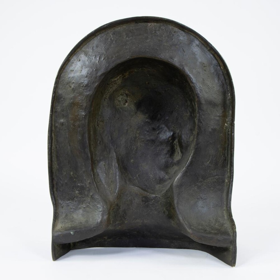Bas-relief depicting a noble lady in bronze after Donatello, 1880–1900 Brown patinated bronze bas-relief depicting a noble Burgundian lady with the inscription DONATELLO on the side (circa 1386-1466) 
