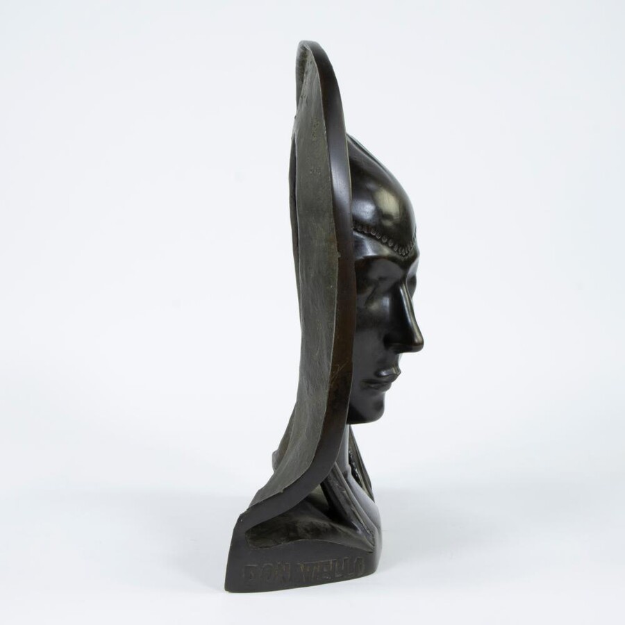 Bas-relief depicting a noble lady in bronze after Donatello, 1880–1900 Brown patinated bronze bas-relief depicting a noble Burgundian lady with the inscription DONATELLO on the side (circa 1386-1466) 