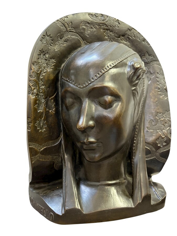 Bas-relief depicting a noble lady in bronze after Donatello, 1880–1900 Brown patinated bronze bas-relief depicting a noble Burgundian lady with the inscription DONATELLO on the side (circa 1386-1466) 