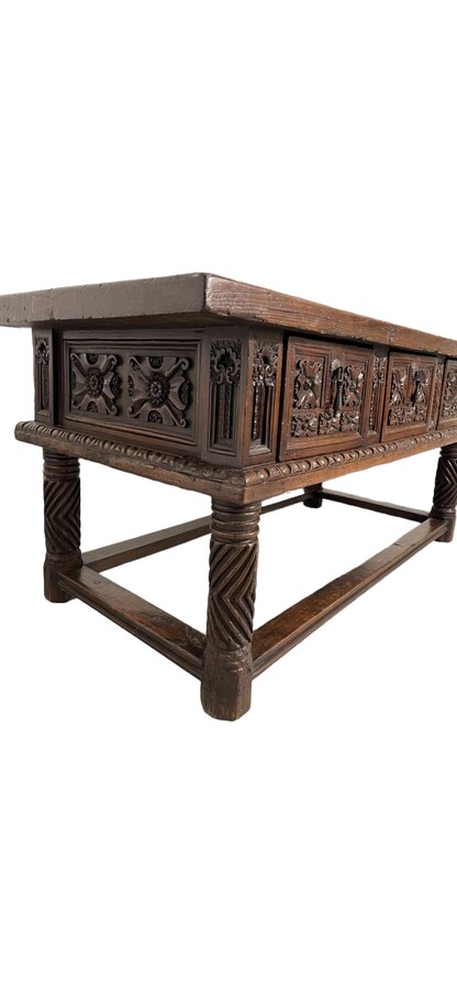 Beautiful Spanish table in Chestnut wood 17th century. Large sturdy table finished on 4 sides with beautiful wood carved decorations and fitted with 3 large drawers at the front. Beautiful thick top of 5 cm. Table in good condition