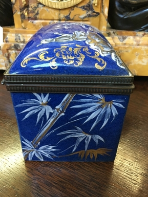 style Box in Porcelain, French Paris 19th Century