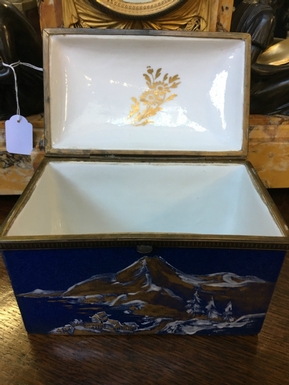 style Box in Porcelain, French Paris 19th Century