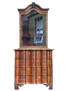 Elegant marquetry display case late 18th century early 19th century Display case in 2 parts with 1 showcase door at the top and 4 curved drawers underneath Furniture in good condition with normal signs of use