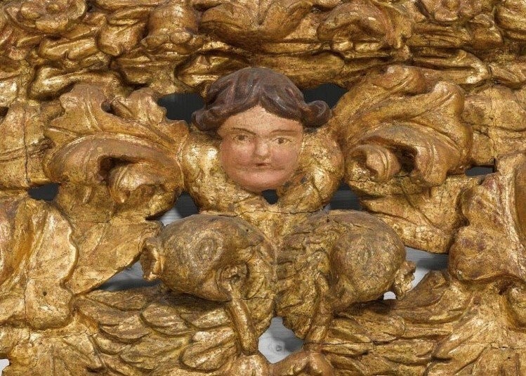 Exceptional, large Baroque castle mirror from the 17th century. Large sculpted mirror with a coat of arms cartouche. Baroque, Italy, 17th century. Height: 210 cm, width: 143 cm