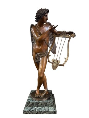 Large 19th century bronze ‘angel with lyre’ sculpture. Decorative sculpture representing an angel with a lyre on a coloured marble base. Marble base: 25 x 25 cm , 8 cm high. In good condition.