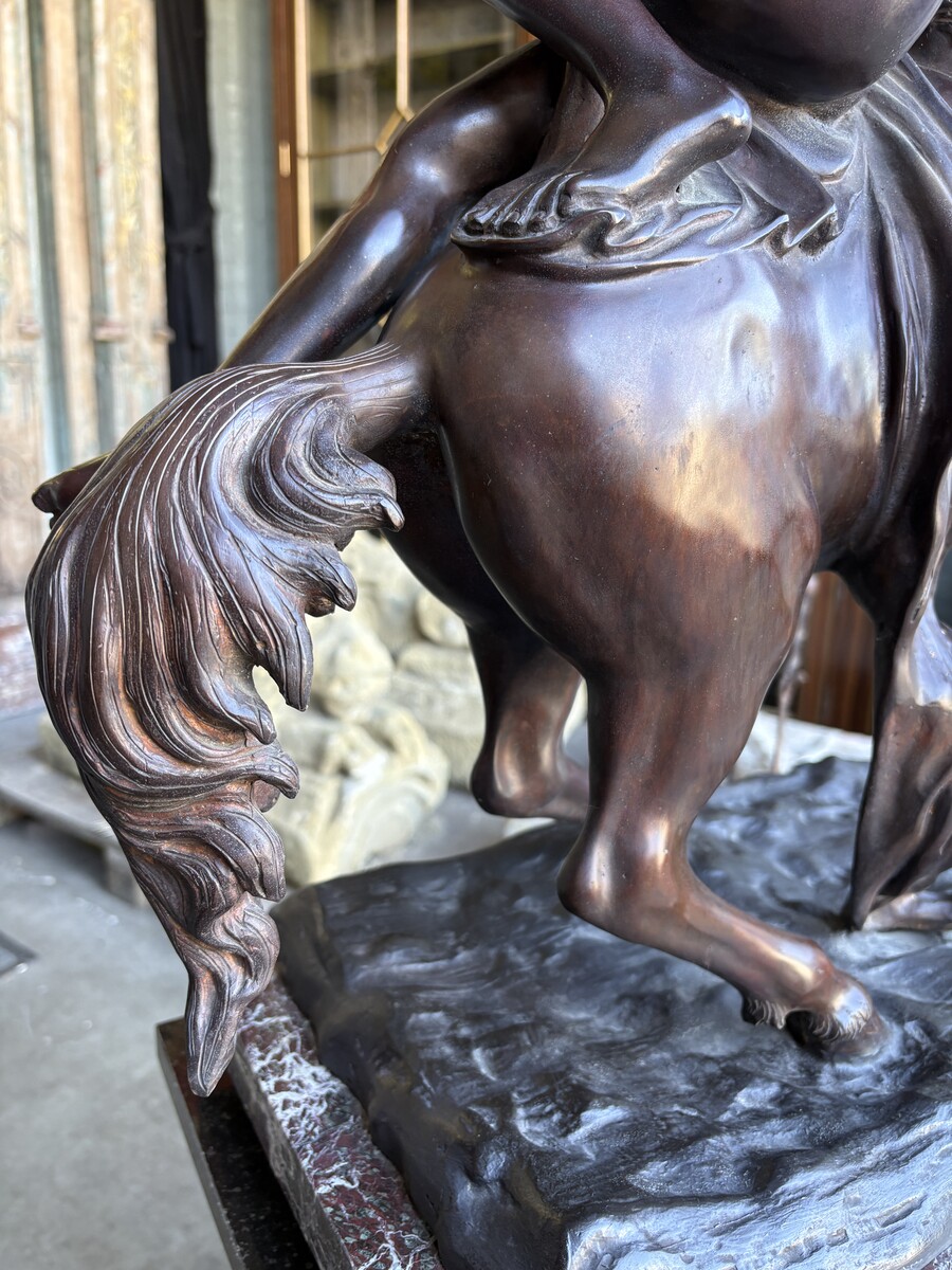 Large bronze sculpture, ‘Nessus Abducting Deianira’, Greek mythology, 20thC. A nice bronze sculpture depicting the centaur Nessus abducting Deianira, the wife of Heracles. The bronze sculpture is mounted on a marble plinth. 