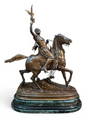 Large bronze sculpture, “THE ARAB FALCONER ON HORSEBACK”, 19thC. Signed by PIERRE JULES MÈNE (1810–1879) A nice bronze sculpture with exquisite detail, set on a solid marble plinth. Sizes : 89 x 76 cm