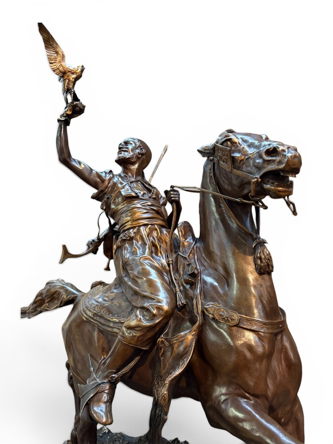 Large bronze sculpture, “THE ARAB FALCONER ON HORSEBACK”, 19thC. Signed by PIERRE JULES MÈNE (1810–1879) A nice bronze sculpture with exquisite detail, set on a solid marble plinth. Sizes : 89 x 76 cm