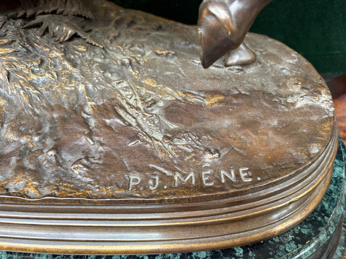 Large bronze sculpture, “THE ARAB FALCONER ON HORSEBACK”, 19thC. Signed by PIERRE JULES MÈNE (1810–1879) A nice bronze sculpture with exquisite detail, set on a solid marble plinth. Sizes : 89 x 76 cm