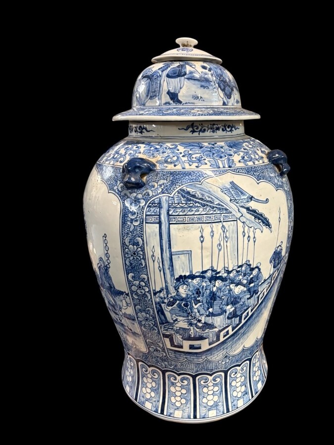 Large Chinese porcelain vase with lid, 20thC. Decorative vase painted with various representations of people, animals, etc. Vase in very good condition, signed underneath, the top of the lid is not original. Dimensions: Height: 70 cm 