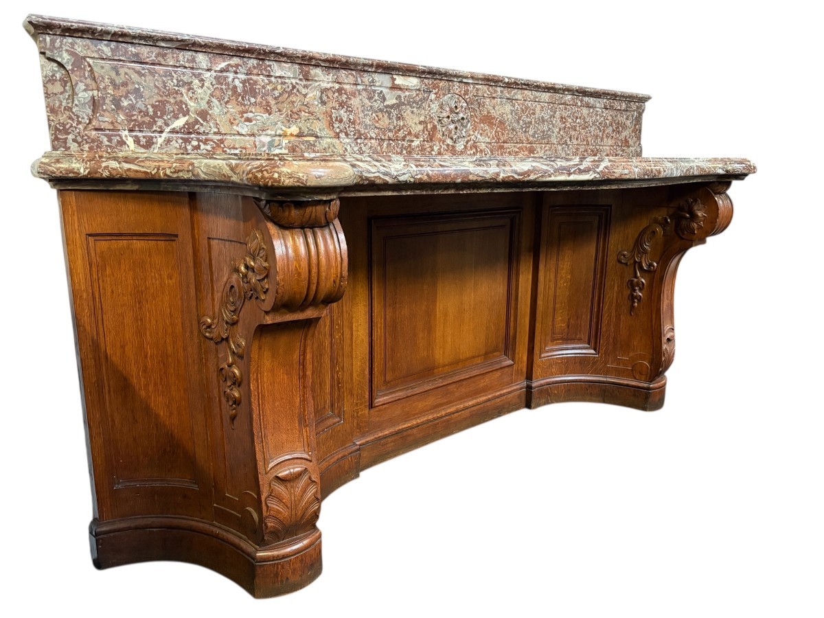 Large curved oak console table with beautiful marble top, 19th century. High-quality oak console table/wall unit, finely carved, with a magnificent 7 cm thick ‘Rouge Griotte’ marble top. Dimension: Width: 230 cm