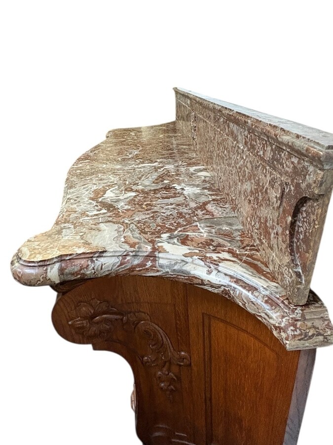 Large curved oak console table with beautiful marble top, 19th century. High-quality oak console table/wall unit, finely carved, with a magnificent 7 cm thick ‘Rouge Griotte’ marble top. Dimension: Width: 230 cm