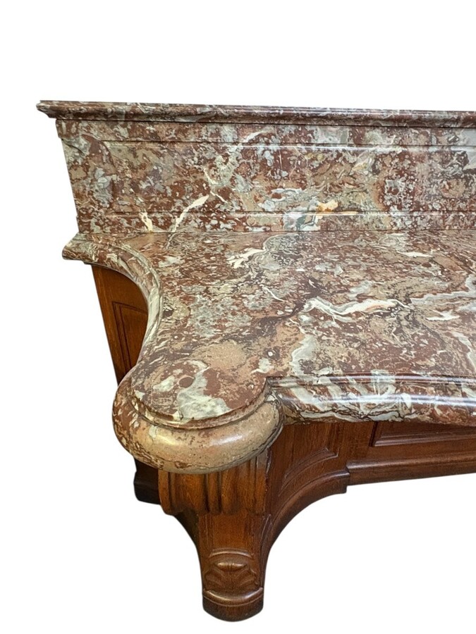 Large curved oak console table with beautiful marble top, 19th century. High-quality oak console table/wall unit, finely carved, with a magnificent 7 cm thick ‘Rouge Griotte’ marble top. Dimension: Width: 230 cm