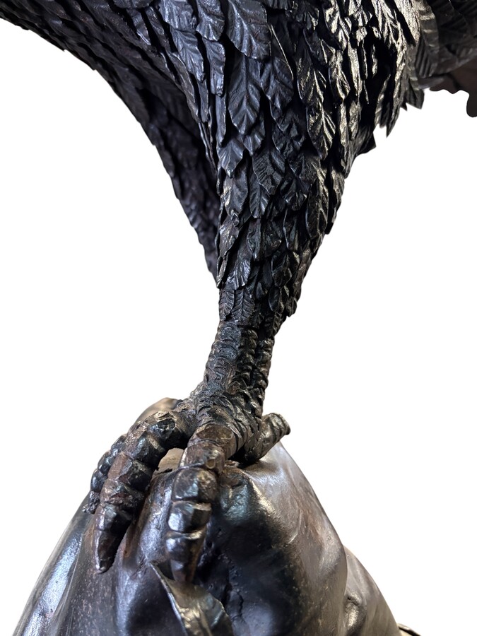 Large eagle on a rock and wrought-iron pedestal, 19thC. A superb eagle with exquisite detailing, made entirely of wrought iron, perched on a rock and mounted on a beautifully crafted pedestal, also in wrought iron. A very fine 19th-century wrought i