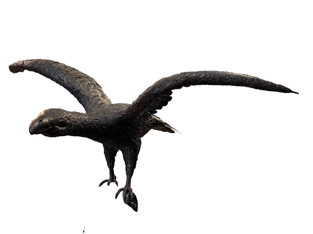 Large eagle on a rock and wrought-iron pedestal, 19thC. A superb eagle with exquisite detailing, made entirely of wrought iron, perched on a rock and mounted on a beautifully crafted pedestal, also in wrought iron. A very fine 19th-century wrought i