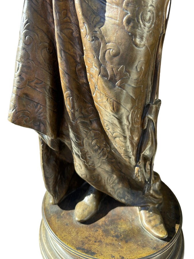 Large French sculpture in patinated bronze 