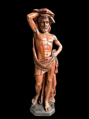 Large Italian painted wooden sculpture dating from around 1700 (157 cm). Highly decorative wooden sculpture depicting a man wrapped in cloth, which can also be used as a support. Dimensions: Height: 157 cm.                           
