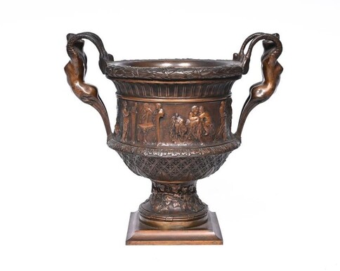 Large ‘Medici’ vase in brown patinated bronze with a procession of Bacchus, 19th century. Decorative vase decorated with a Bacchanalian procession and fitted with handles in the shape of mythological ladies.
