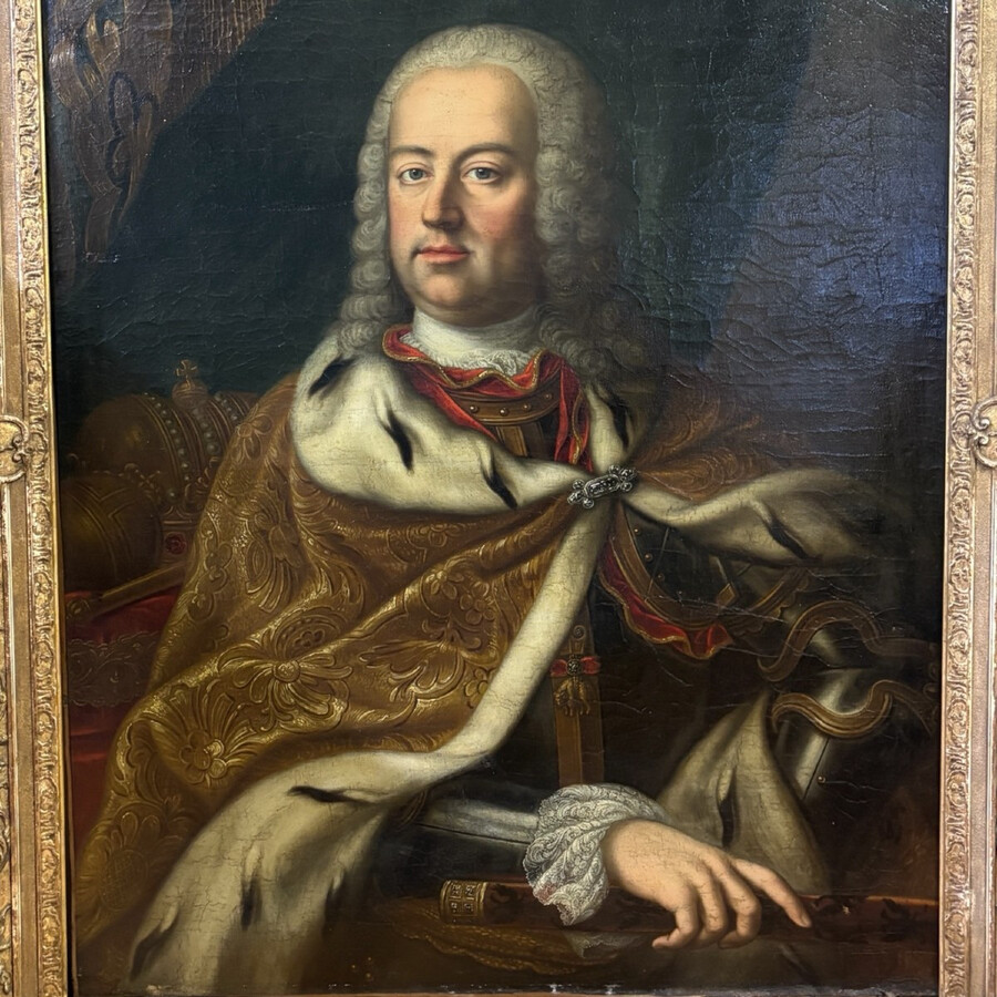 Large portrait of Emperor Francis I Stephen, oil on canvas, 18th century. (121.5 x 99 cm). A beautiful oil painting on canvas in its original frame, most likely by Martin van Meytens.