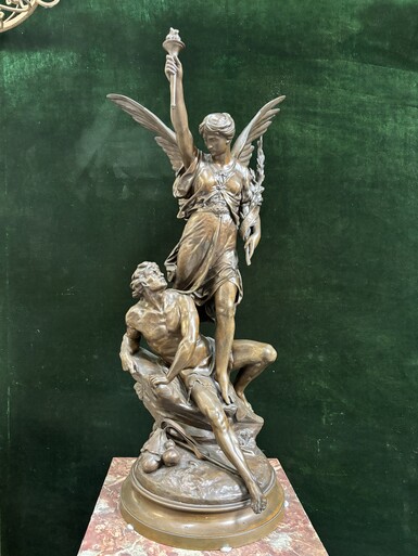 Large sculpture in bronze 