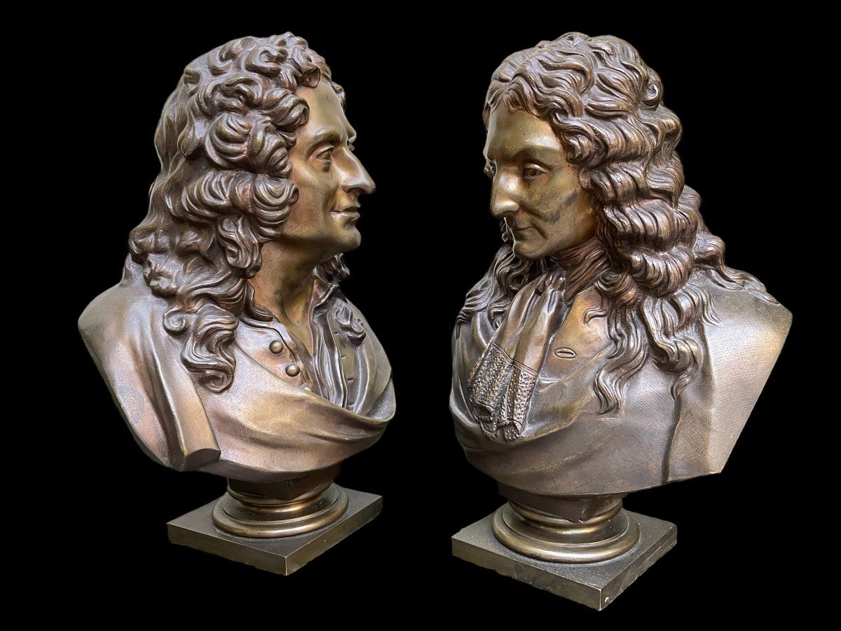 Pair of bronze busts noblemen ( Voltaire & Rousseau ) 19th century. Decorative busts in good condition. 1 of the busts has a text on the back ( difficult to read ), is signed and has a date 1862 Dimensions : Height : 29 cm Width : 19 cm Base : 9 x 9 cm