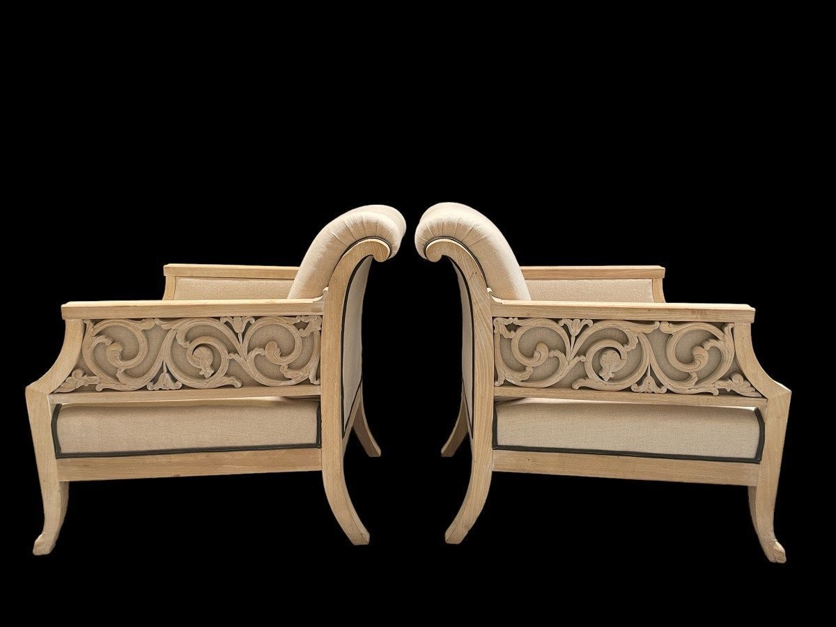 Pair of Danish design armchairs signed 1940. Very decorative armchairs covered with a new tapestry. The armchairs have a plate at the bottom. : Frederik Staermose Mobelfabric Odense Dimensions: Height: 86 cm Width : 66 cm Depth: 86 cm Comfortable seats