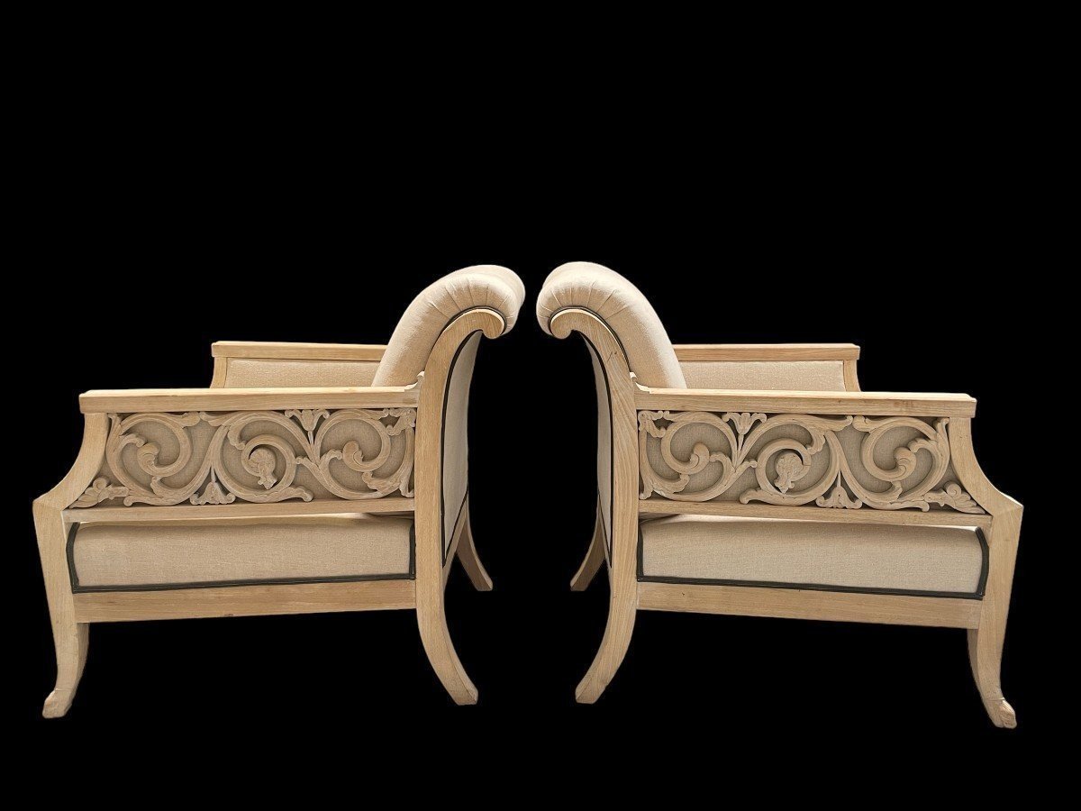 Pair of Danish design armchairs signed 1940. Very decorative armchairs covered with a new tapestry. The armchairs have a plate at the bottom. : Frederik Staermose Mobelfabric Odense Dimensions: Height: 86 cm Width : 66 cm Depth: 86 cm Comfortable seats