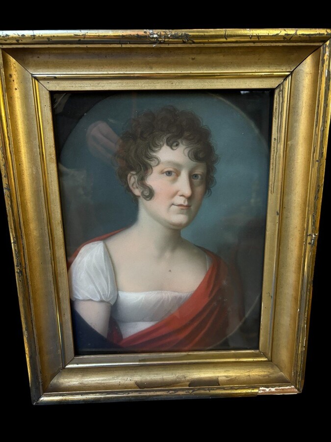 Pair of fine pastel portraits 1873 Pair of high quality pastels representing 2 noble ladies in a gilded wooden frame. On the back a German newspaper of 1873 ( Frankfurter Journal ) Dimensions : Height : 43 and 44 cm Width : 34 and 37 cm Both in very good