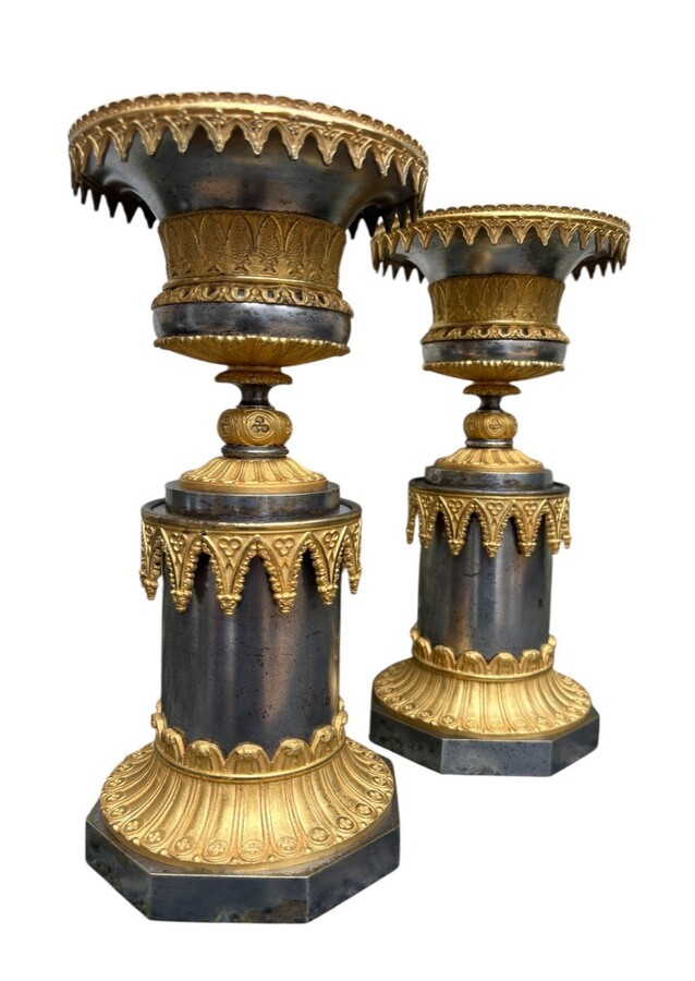 Pair of large cathedral style cassolettes in gilded bronze with mercury and silverplated patina from the Charles X period, early 19th century. Octagonal base which gives them a lot of character, a wide neck for opulence.