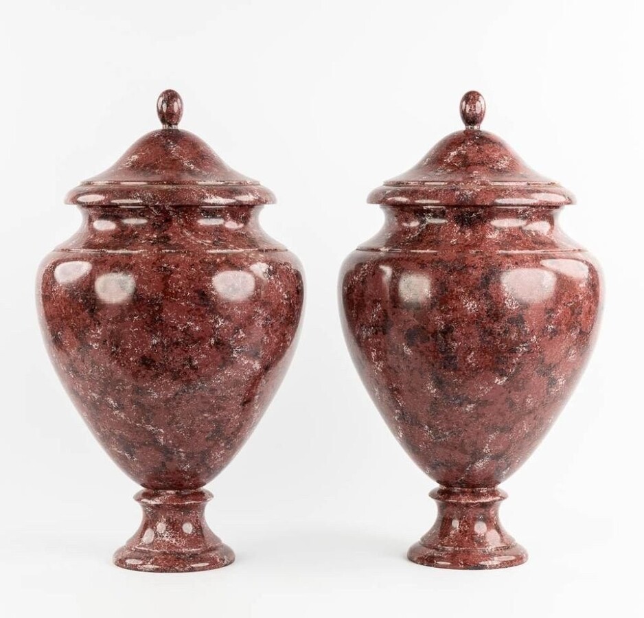 Pair of wooden lidded vases painted in imitation porphyry 20th century. Very decorative vases , the lids are fixed. Dimensions : Height : 62 cm Width : 36 cm Both in very good condition