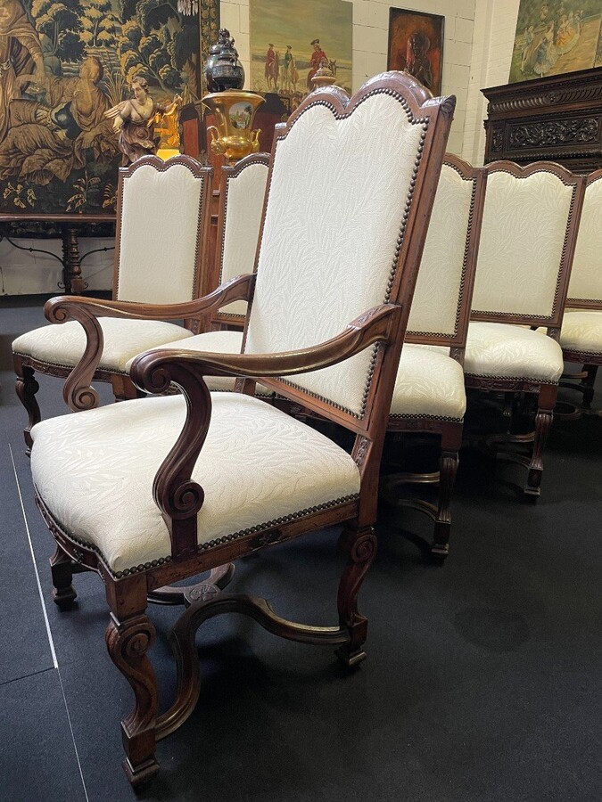 Set of 10 chairs style Régence in walnut 1900 Beautiful set of 8 chairs + 2 armchairs in walnut with fabric upholstery. Height : 107 ( 8x ) / 114 ( 2x ) Width : 52 / 62 cm Depth : 50 / 55 cm The set in good condition and from around 1900-1920