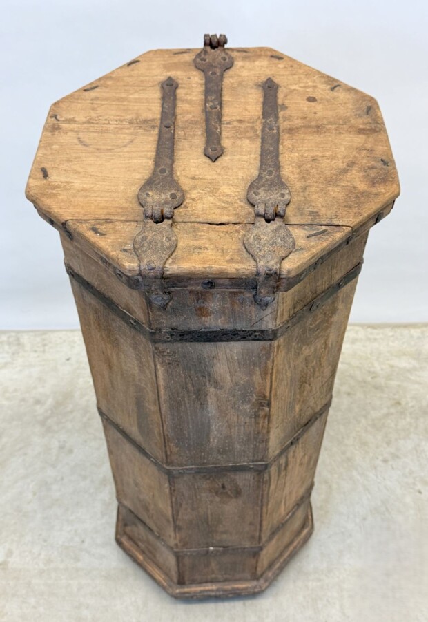 Small octagonal cabinet 19thC. with wrought iron handles. Decorative cabinet with large wrought iron hinges and secret compartment at the bottom Dimensions: Height: 91.5 cm Width: 38.5 cm Depth: 39 cm In very good condition , 19th century