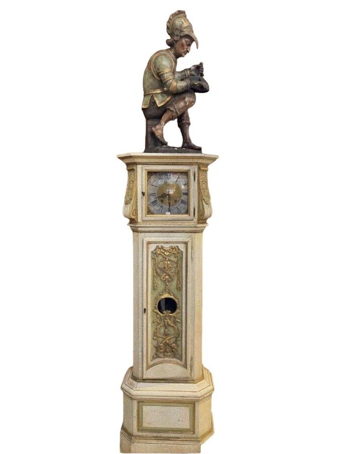 Special Standing Clock With Mechanism And Polychrome Wooden Warrior Statue From The Late 18th/Early 19th Century. The Warrior Strikes The Bell Every Half Hour And Every Hour. Very Special Decorative Clock In Good Working Condition