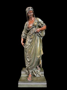 Very large bronze sculpture ‘Salomé’ H. Dumaige 19th century (97 cm). Henry Etienne Dumaige, French sculptor (1830-1888). Very large bronze sculpture with double patina representing Salome in an oriental representation.