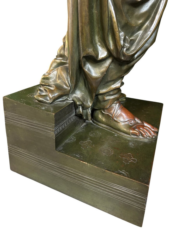 Very large bronze sculpture ‘Salomé’ H. Dumaige 19th century (97 cm). Henry Etienne Dumaige, French sculptor (1830-1888). Very large bronze sculpture with double patina representing Salome in an oriental representation.