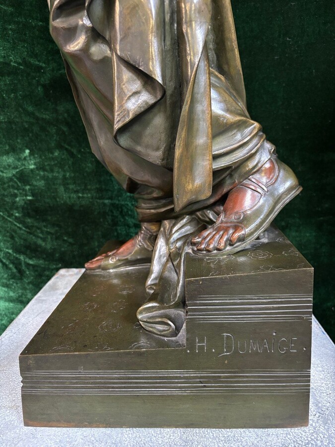 Very large bronze sculpture ‘Salomé’ H. Dumaige 19th century (97 cm). Henry Etienne Dumaige, French sculptor (1830-1888). Very large bronze sculpture with double patina representing Salome in an oriental representation.