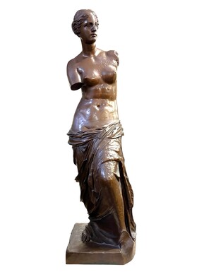 Very large bronze sculpture ‘Venus’ Barbedienne 19th century. (97 cm) Decorative bronze sculpture representing Venus de Milo, with foundry mark and F. Barbedienne foundry. Barbedienne (Ferdinand Barbedienne Paris, 1810-1892) 