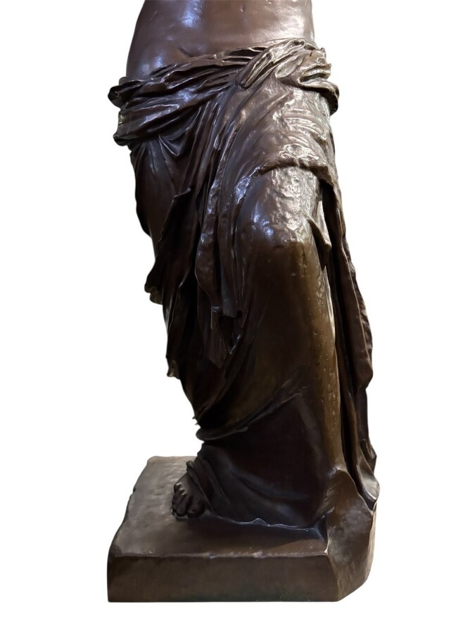 Very large bronze sculpture ‘Venus’ Barbedienne 19th century. (97 cm) Decorative bronze sculpture representing Venus de Milo, with foundry mark and F. Barbedienne foundry. Barbedienne (Ferdinand Barbedienne Paris, 1810-1892)