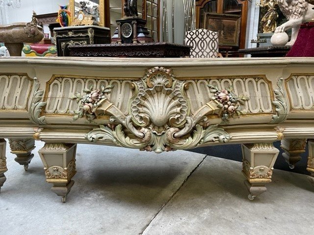 Very Large Wood Carved Flower Box 19th Century ( 166 Cm ). Very Decorative Jardinière In Louis XVI Style With An Inner Tray Of Zinc. Dimensions : Width: 166 Cm Height: 64 Cm Depth: 54 Cm In Good Condition From About 1860-1880